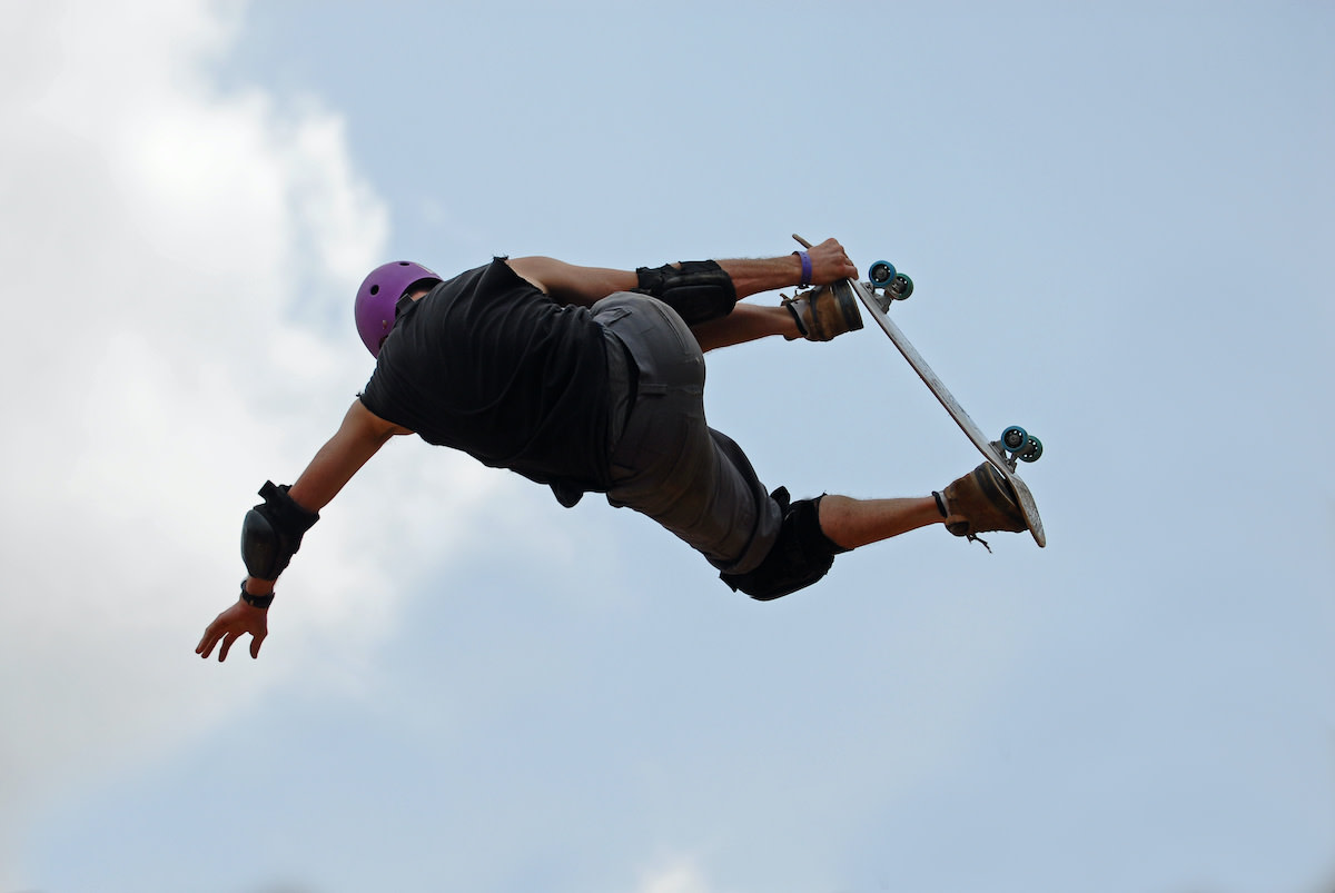 How to Backside Air: 5-Step BS Air Trick Tutorial